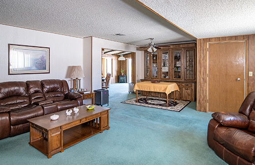 1490 S. Orange Ave. #123 El Cajon, CA 92020
